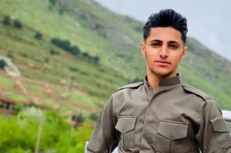 A police station set on fire after the assassination of a 19-year-old Kurdish boy by regime agents